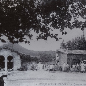 L’arrivée du train à La Roque d’Anthéron